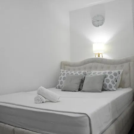 The White Apartment Mostar Exteriör bild